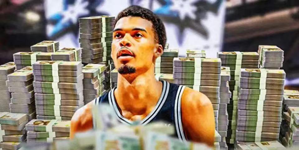 亚博体育平台-5年3.26亿+年薪1.19亿！文班亚马合同细节曝光，马刺准备好掏钱吧