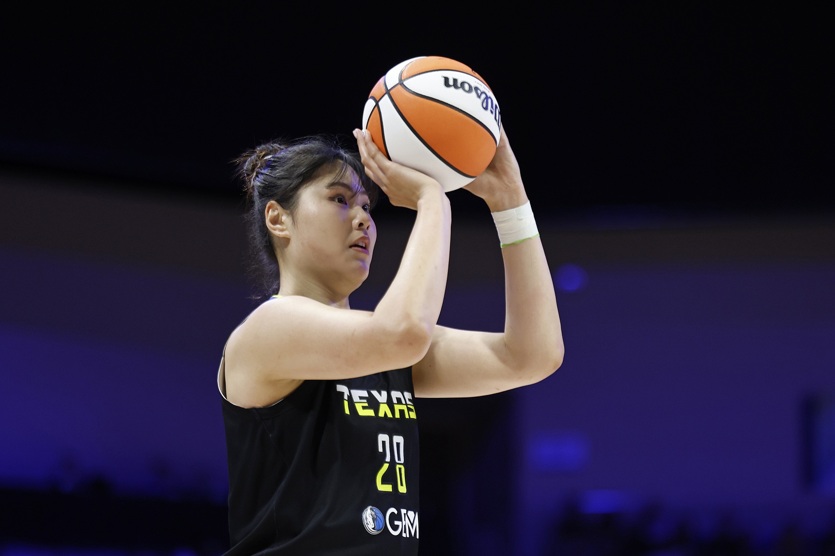 亚博体育官网-媒体人：李月汝将三分球纳入常规武器库 她在场上的威胁大大增加