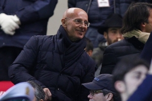 亚博app-萨基：意甲球队难以竞争欧冠奖杯，从球风到财力都不在顶级水平