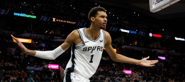 亚博体育官网-队友实力显著提升！新赛季文班带队冲刺季后赛？