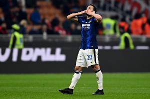 亚博体育平台-远射高手！恰尔汗奥卢本赛季禁区外攻入4球，意甲球员中最多