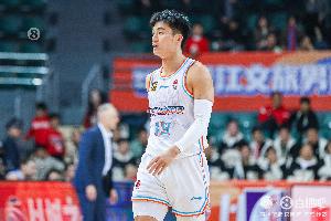 大空位反超三分不中！于德豪三分6中0仅拿7分2板4助4断